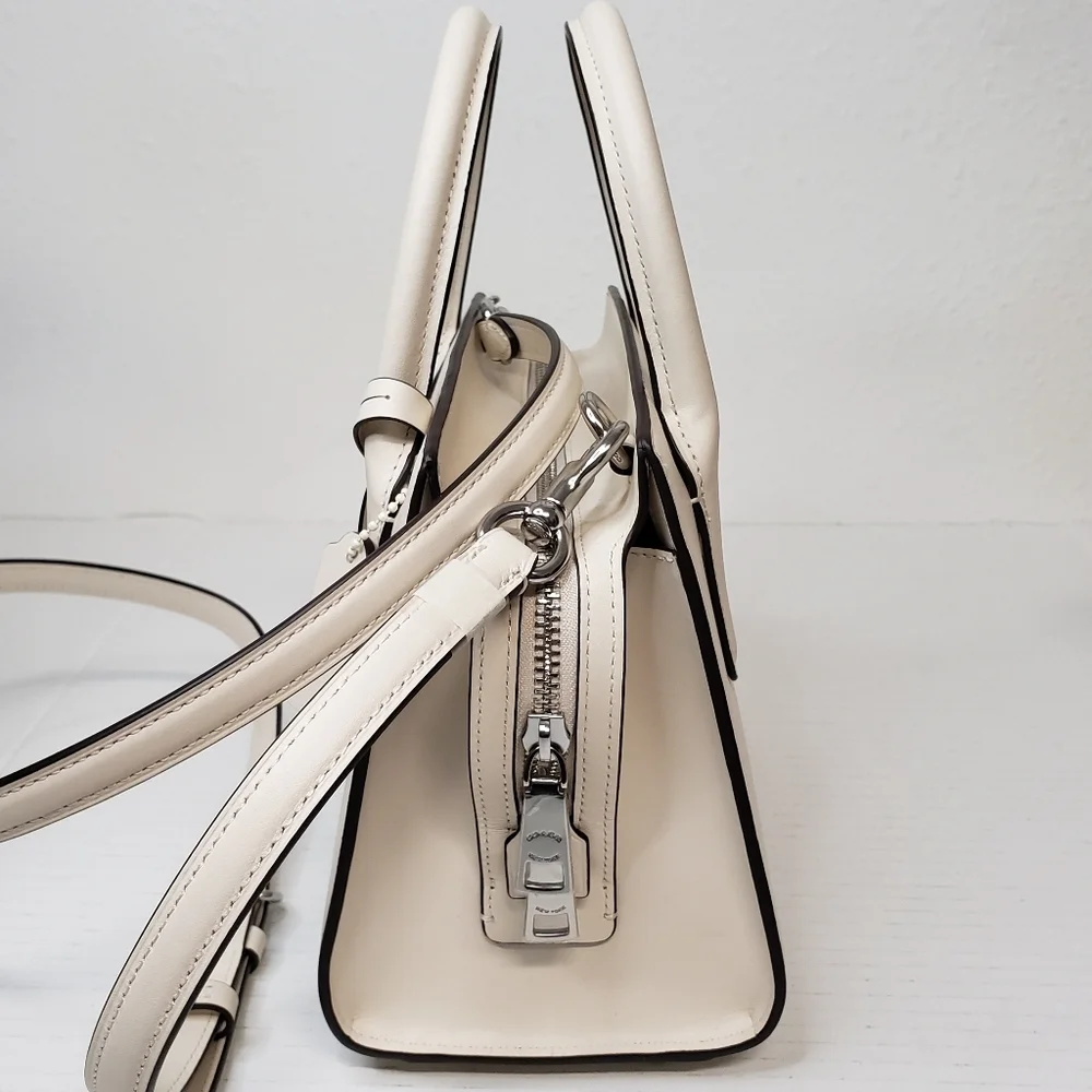 Coach Andrea Carryall Black White Leather Shoulder Bag Brand New 152-091725
